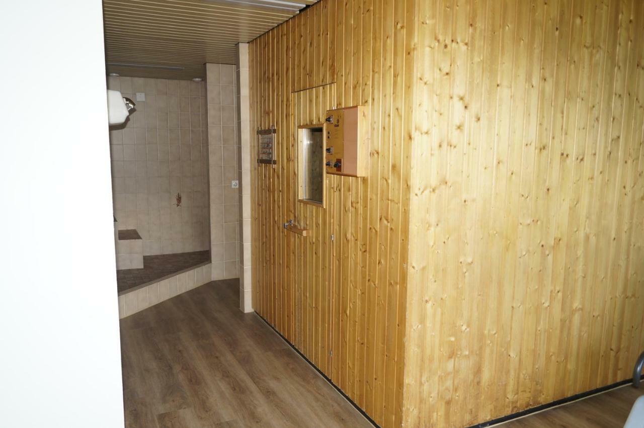 Monte Rosa D 412 Aparthotel Täsch Exterior foto