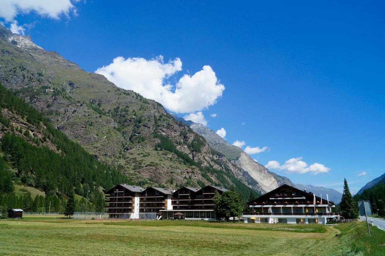 Monte Rosa D 412 Aparthotel Täsch Exterior foto
